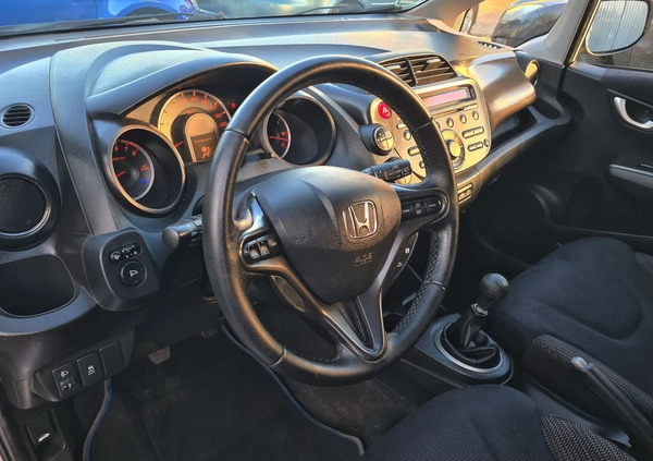 Honda Jazz cena 34999 przebieg: 118756, rok produkcji 2015 z Kęty małe 596